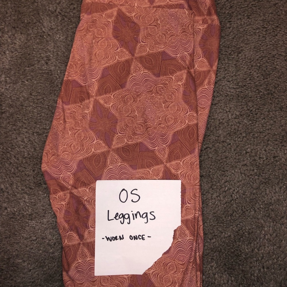 Pink LuLaRoe OS leggings - worn once